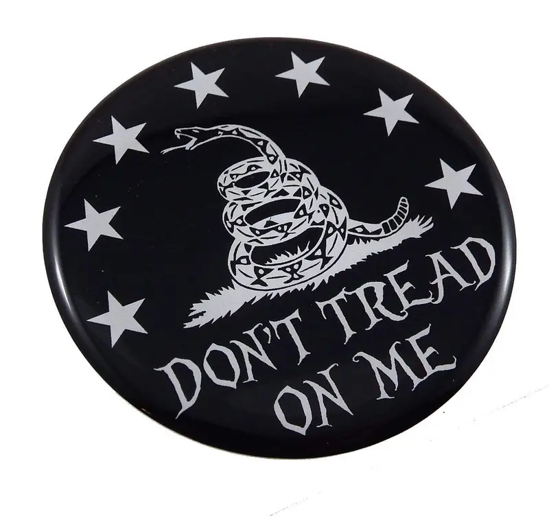 ‘Don’t Tread on Me’ Gadsden Flag Round Domed Chrome Vehicle Decal (2.44″)