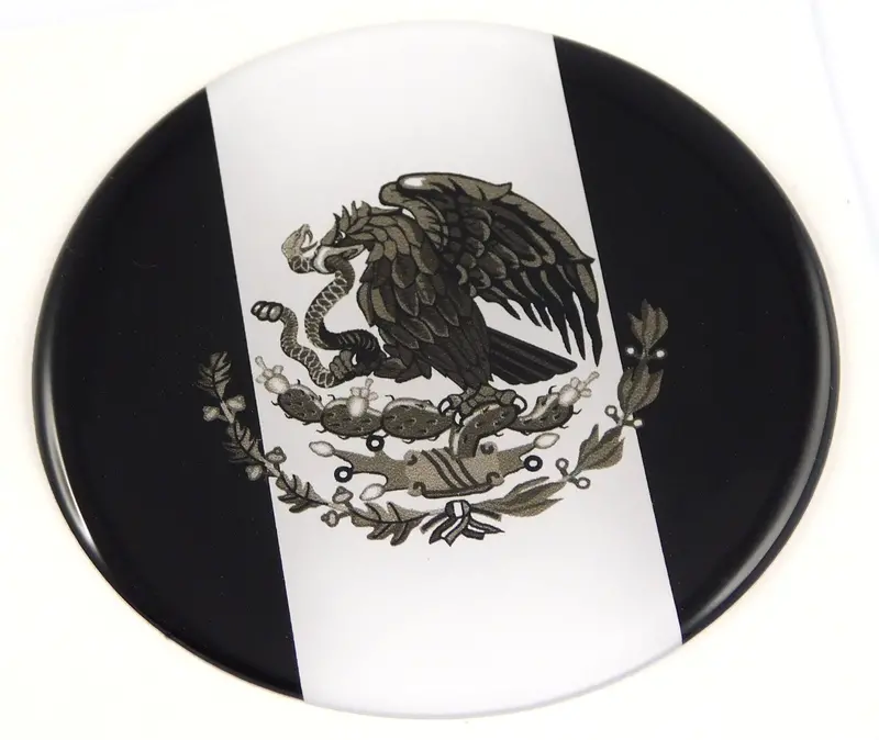 Mexican Flag Round Decal – 2.44″ Black-and-White Domed Emblem for Cars and Motorcycles